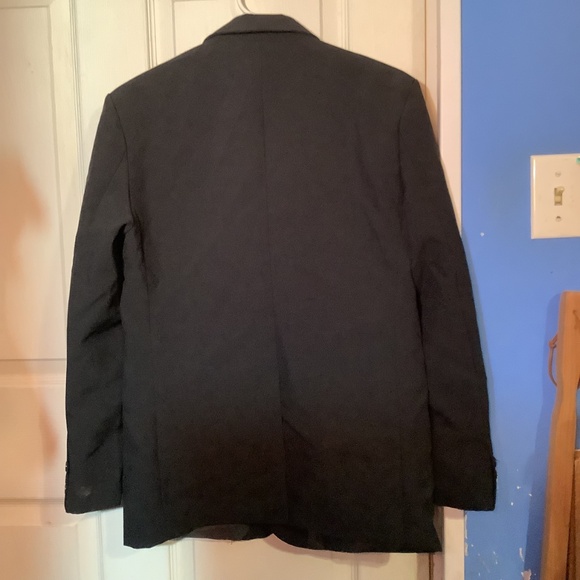 BOYS’ BLACK SPRING NOTION TUXEDO SUIT JACKET, VEST, & PANTS Size 18 - Picture 9 of 16